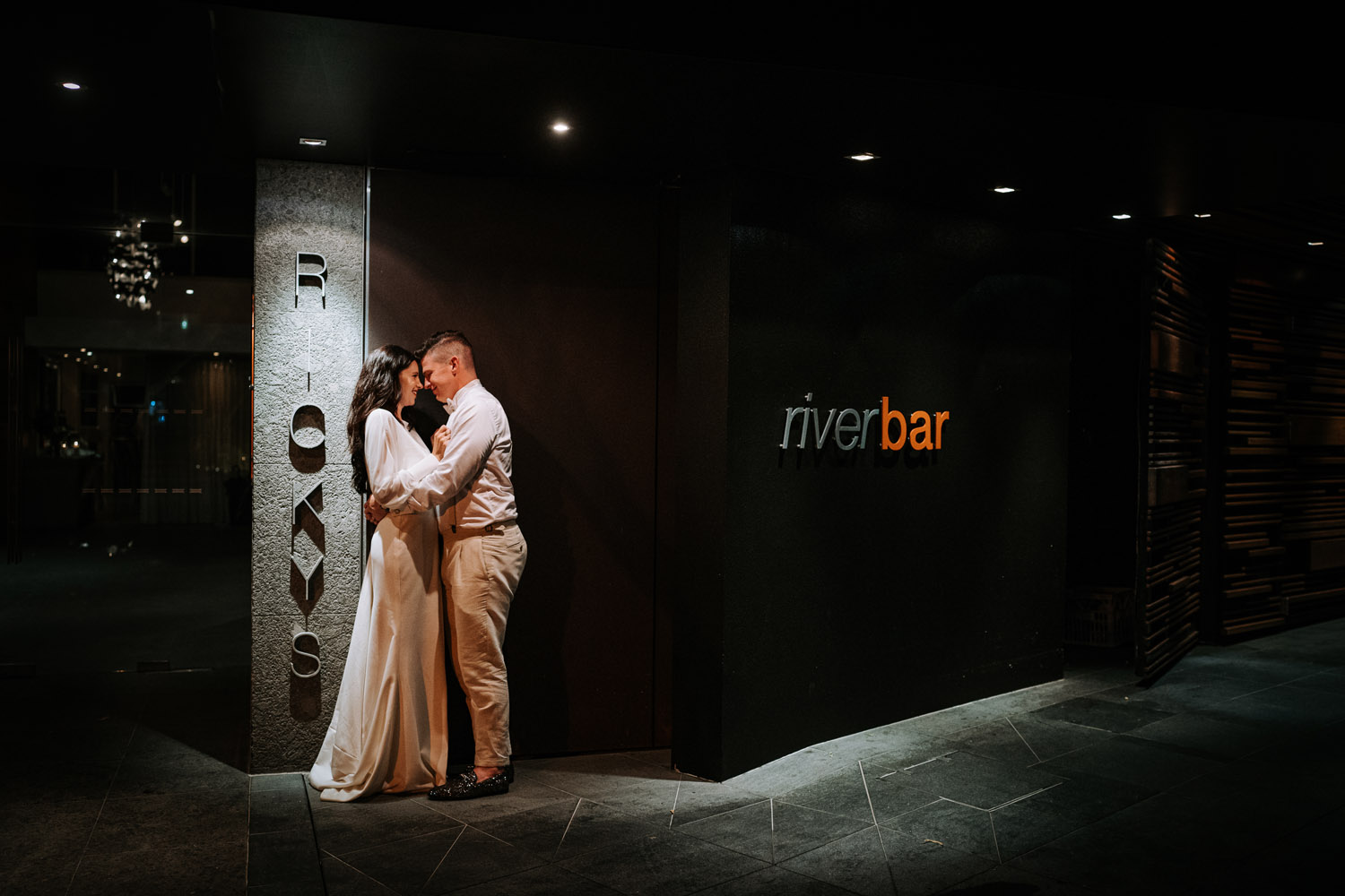Noosa wedding photography of bride and grooms at Ricky's Restaurant by Noosa photographer